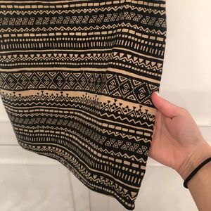 Patterned bodycon skirt, size S.